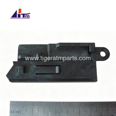1750057163 01750057163 Wincor CMD V4 Stacker Czarny plastikowy przewodnik